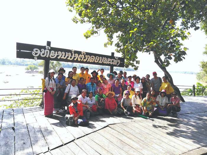 ทัวร์ลาวใต้ 11-15 ต.ค.62 คณะคุณเนติญา 42 ท่าน รถบัส ไกด์โย่ง