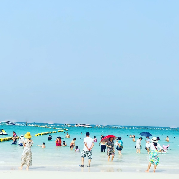 หาดตาแหวน หาดสังวาลย์ เกาะล้าน พัทยา